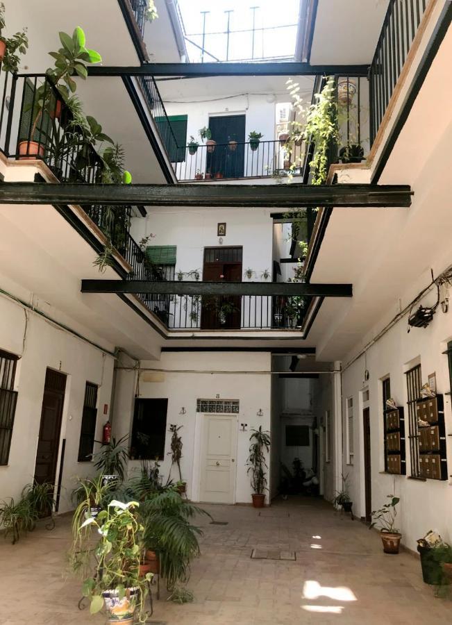 Magnifico Apartamento Tipo Duplex En Triana Севилья Экстерьер фото