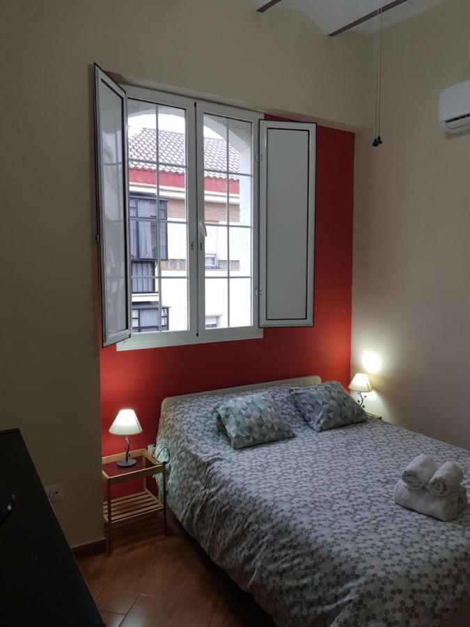 Magnifico Apartamento Tipo Duplex En Triana Севилья Экстерьер фото
